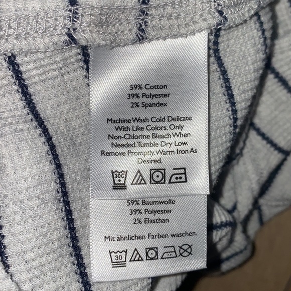 eddie bauer waffle top - Picture 3 of 3